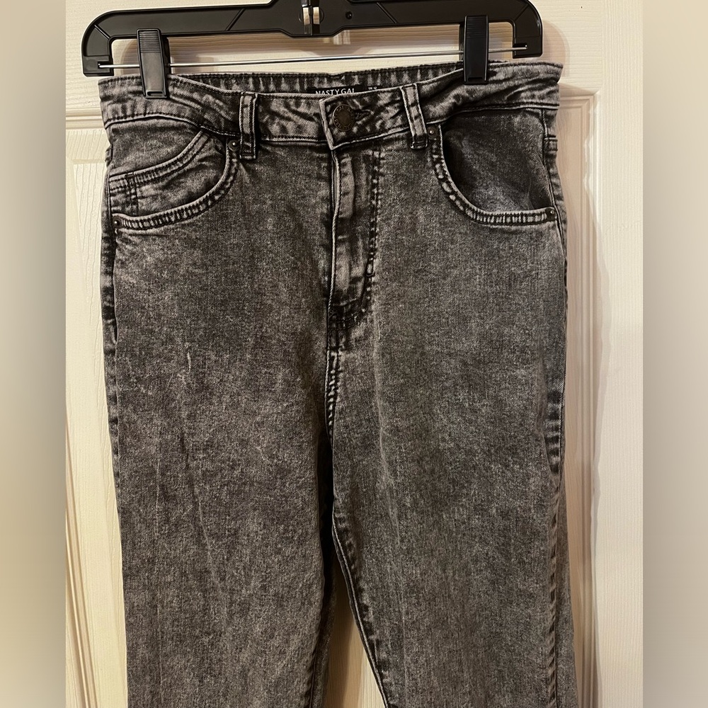 Women’s Nasty Gal Recycled Cotton Grey Distressed Flare Jean - Picture 3 of 9